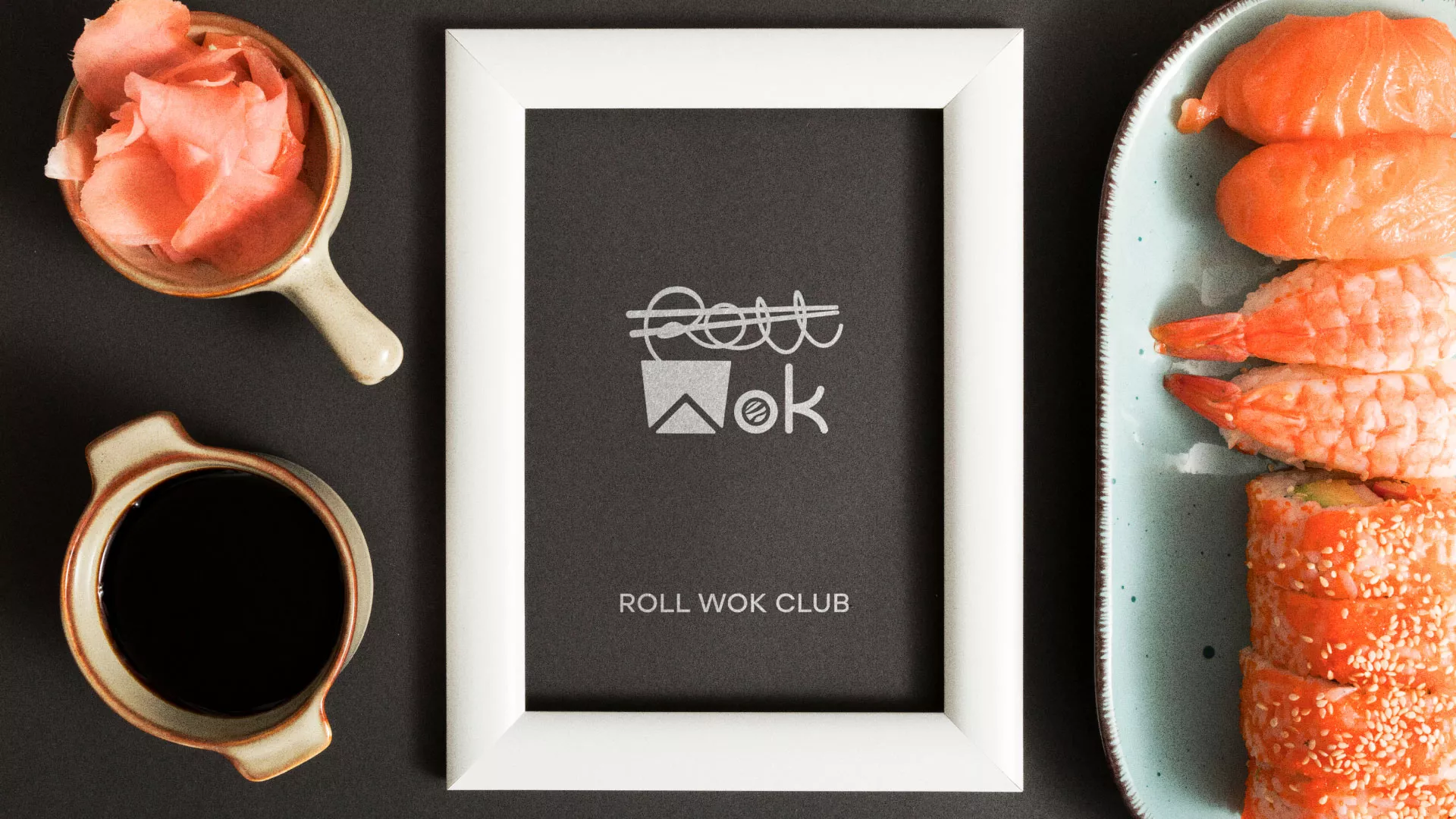 Разработка логотипа суши-бара «Roll Wok Club» в Правдинске